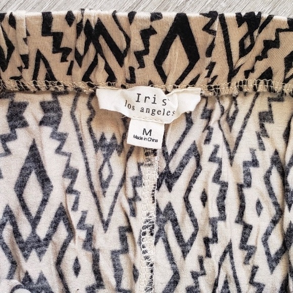 High-Low Flowy Skirt - Picture 3 of 4